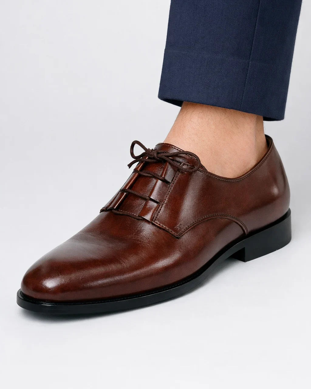 JAKI - LACED